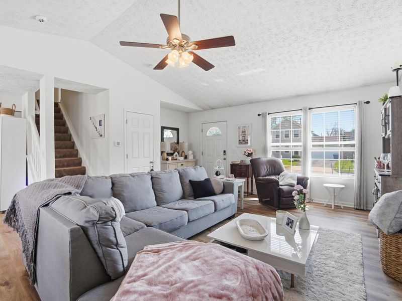 6592 Warriner Way, Canal Winchester, OH 43110 Photo 6