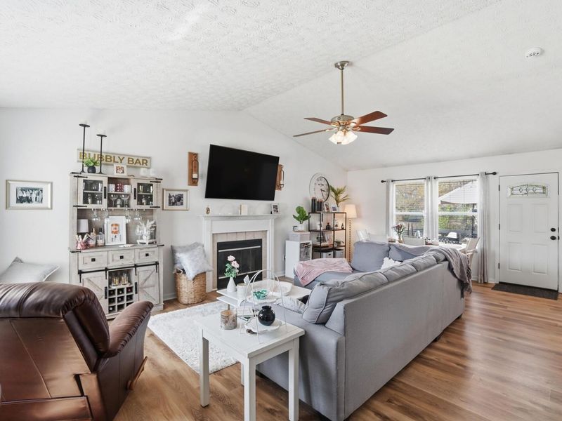 6592 Warriner Way, Canal Winchester, OH 43110 Photo 7