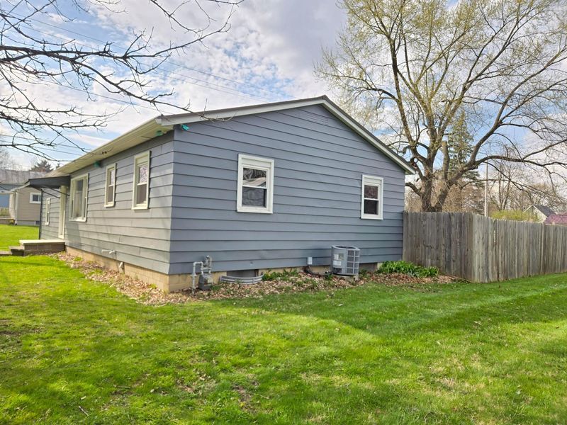 438 Mackey Street, Galion, OH 44833 Photo 2