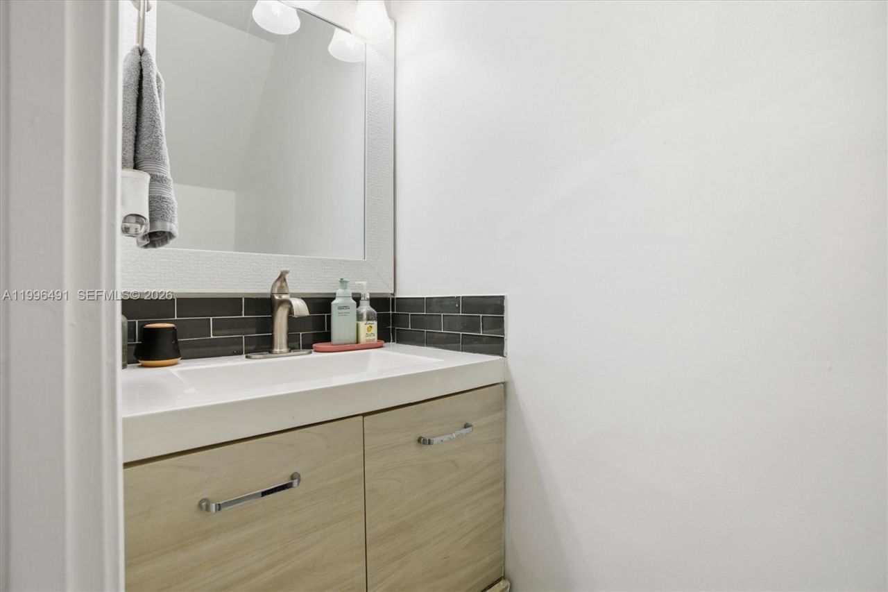 11719 NW 11th St, Pembroke Pines, FL 33026 Photo