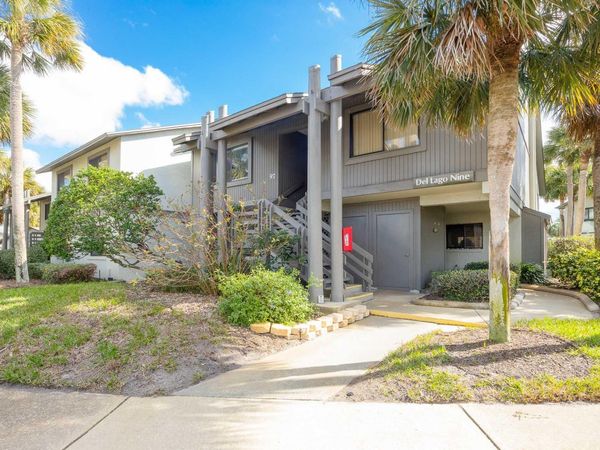 98 Village Del Lago Cir, St Augustine, FL 32080