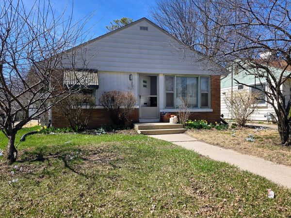 5269 N 57th STREET, Milwaukee, WI 53218