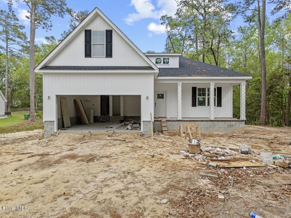 100 Mariners Circle, Sneads Ferry, NC 28460