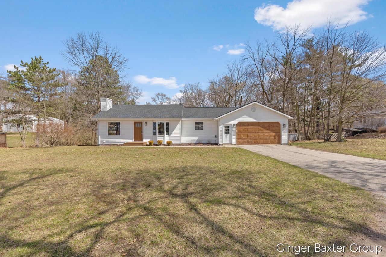 4372 Hunsberger Avenue Ne, Grand Rapids, MI 49525 Main Photo