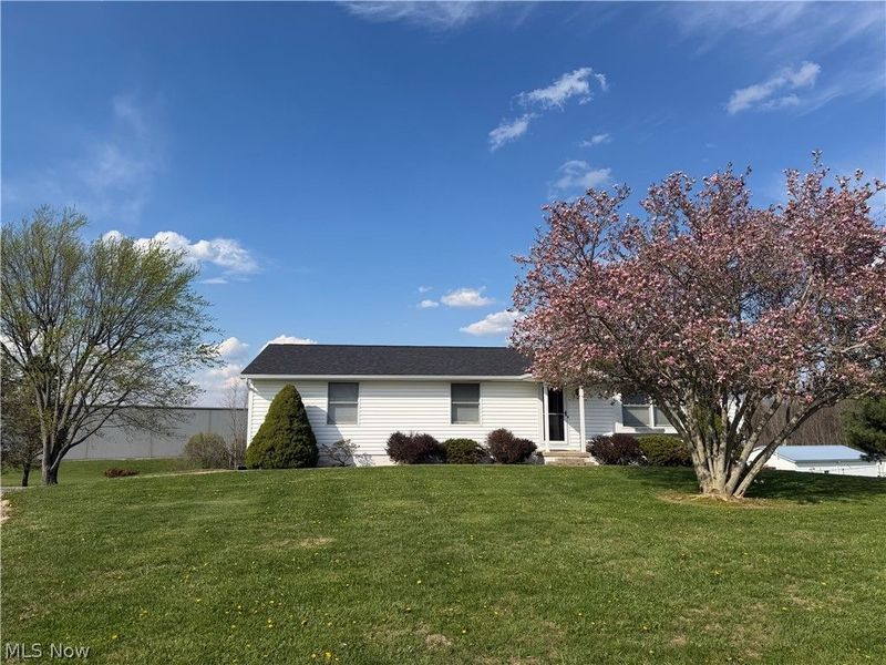 3585 Old Wheeling Road, Zanesville, OH 43701 Photo 2