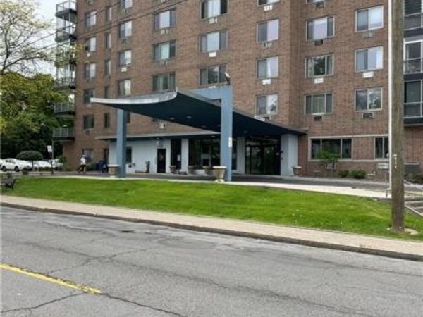 151 Buffalo Avenue, Unit 611, Niagara Falls, NY 14303