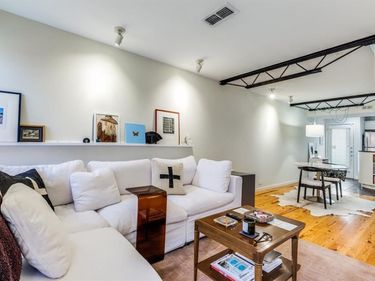 4242 Buena Vista Street, Unit 16, Dallas, TX 75205