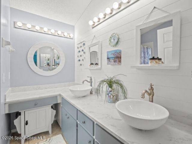 1670 Barnes Avenue NW , Palm Bay, FL 32907 Photo