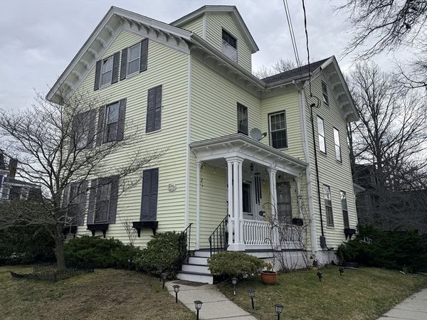 193 Winter, Unit 2R, Fall River, MA 02720