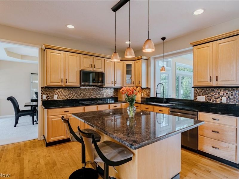 28495 Blue Pond Trail, Solon, OH 44139 Photo 11