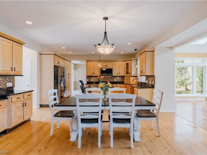 28495 Blue Pond Trail, Solon, OH 44139 Photo 13