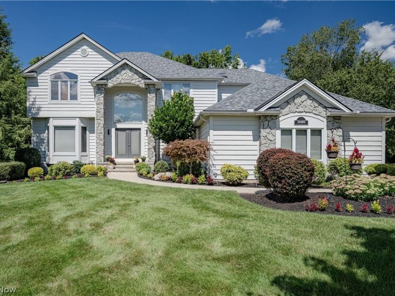 28495 Blue Pond Trail, Solon, OH 44139 Photo 3