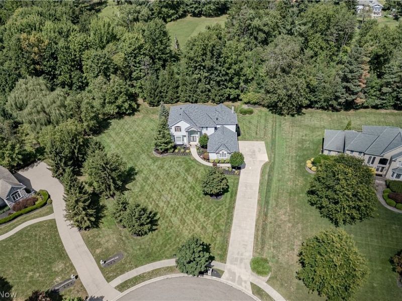 28495 Blue Pond Trail, Solon, OH 44139 Photo 4