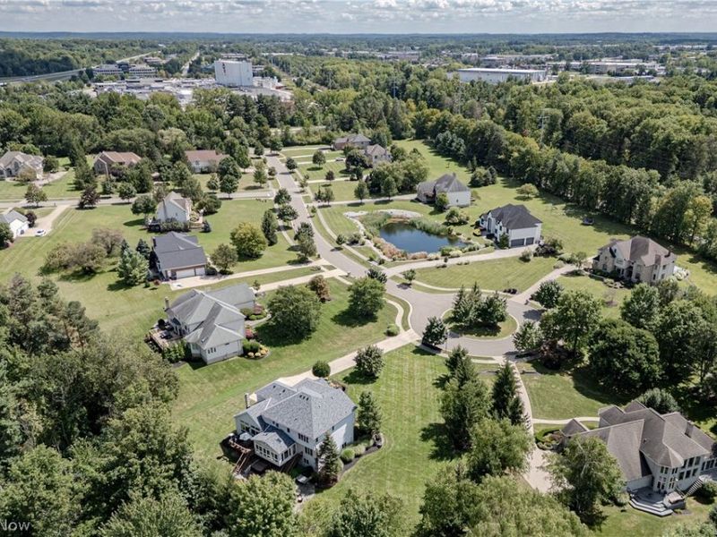 28495 Blue Pond Trail, Solon, OH 44139 Photo 5