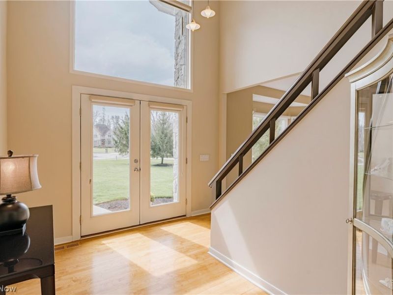 28495 Blue Pond Trail, Solon, OH 44139 Photo 7