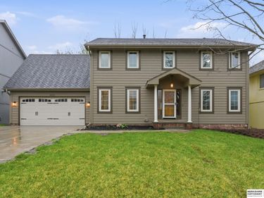 16275 Orchard Circle, Omaha, NE 68135