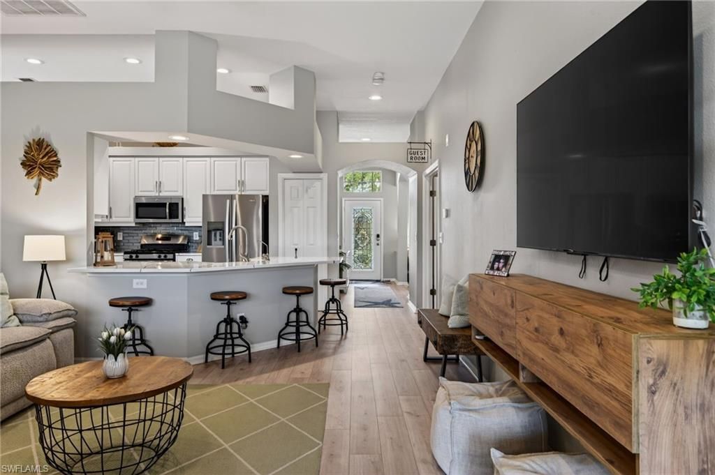 408 Delwoodbreck St, Ruskin, FL 33570 Photo