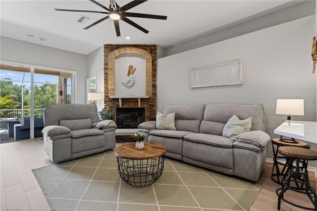 408 Delwoodbreck St, Ruskin, FL 33570 Photo