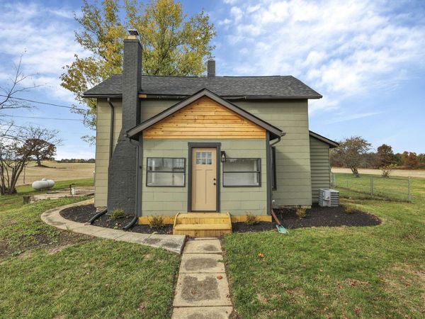 1456 Hazelton-Etna Road SW, Pataskala, OH 43062