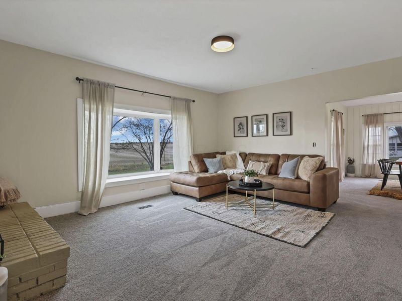 1456 Hazelton-Etna Road SW, Pataskala, OH 43062 Photo 5