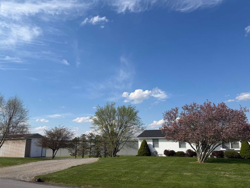 3585 Old Wheeling Road , Zanesville, OH 43701 Photo 4