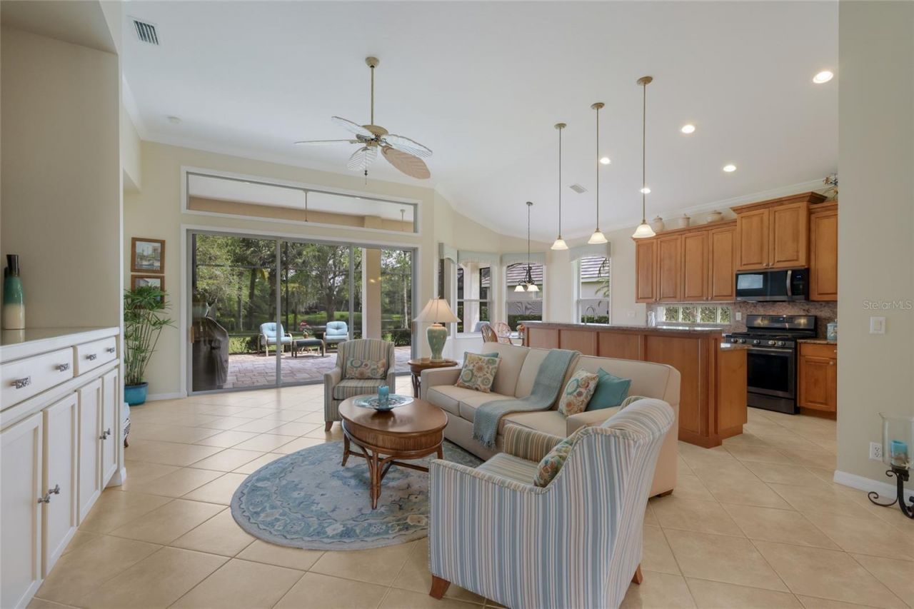 11709 Strandhill Court, Lakewood Ranch, FL 34202 Photo
