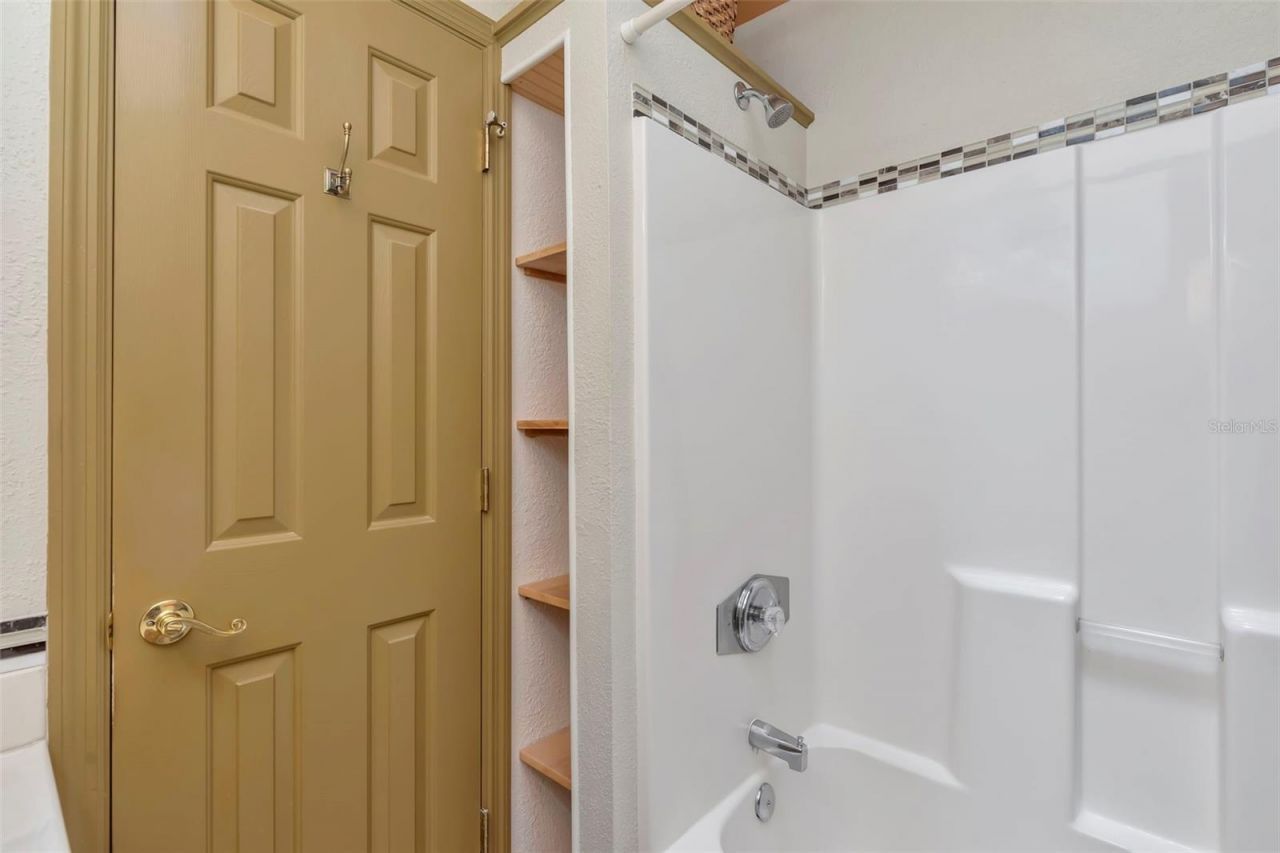 8233 Forest Circle, Seminole, FL 33776 Photo