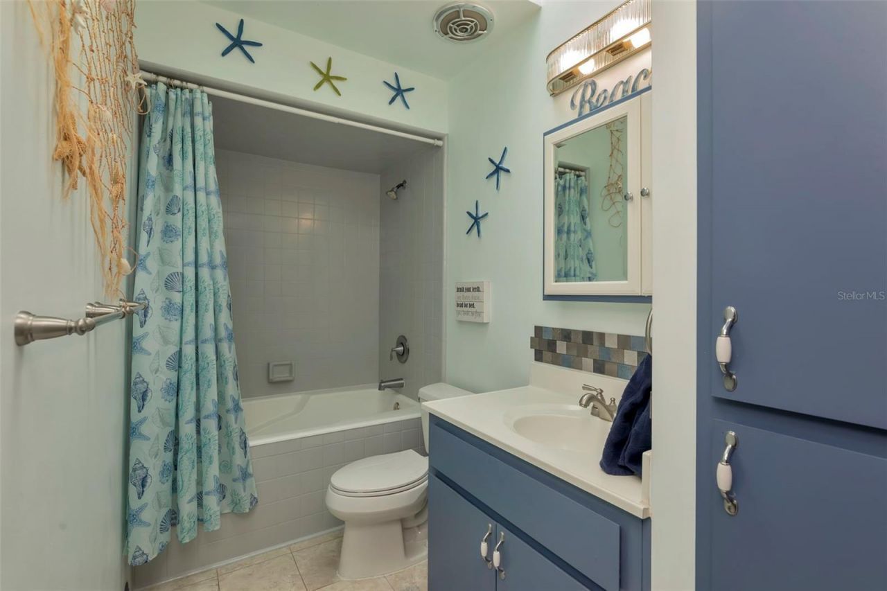 8233 Forest Circle, Seminole, FL 33776 Photo