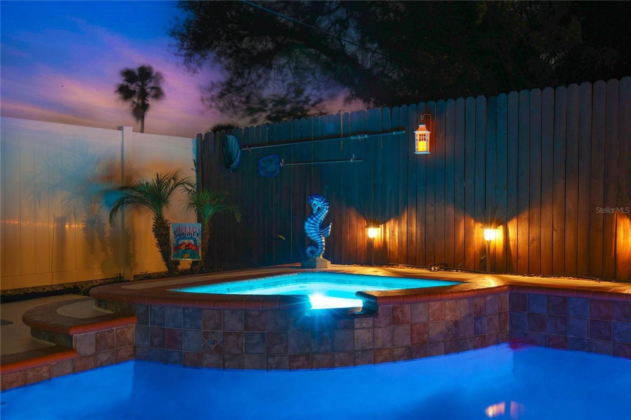 8233 Forest Circle, Seminole, FL 33776 Photo