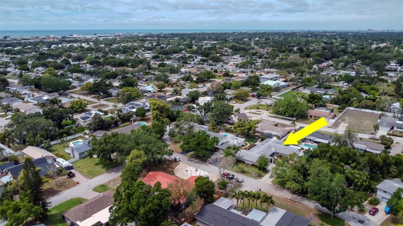 8233 Forest Circle, Seminole, FL 33776 Photo