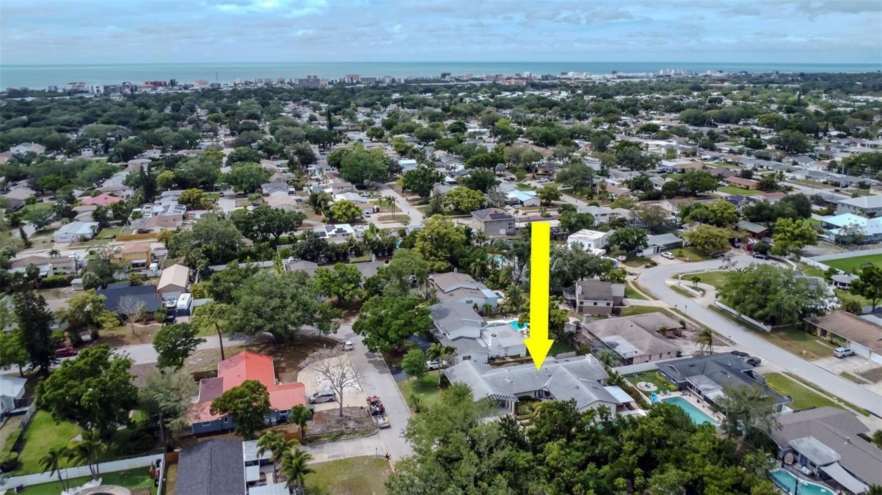 8233 Forest Circle, Seminole, FL 33776 Photo