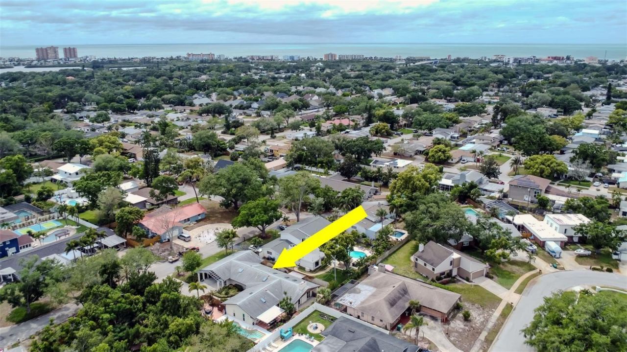 8233 Forest Circle, Seminole, FL 33776 Photo