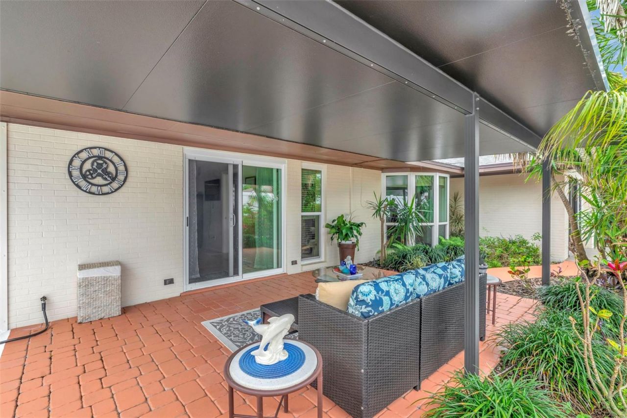 8233 Forest Circle, Seminole, FL 33776 Photo