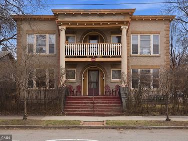 400 8th Avenue NE, Unit 2, Minneapolis, MN 55413