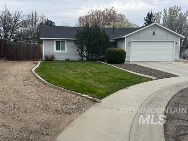 181 W Winnipeg St, Meridian, ID 83642