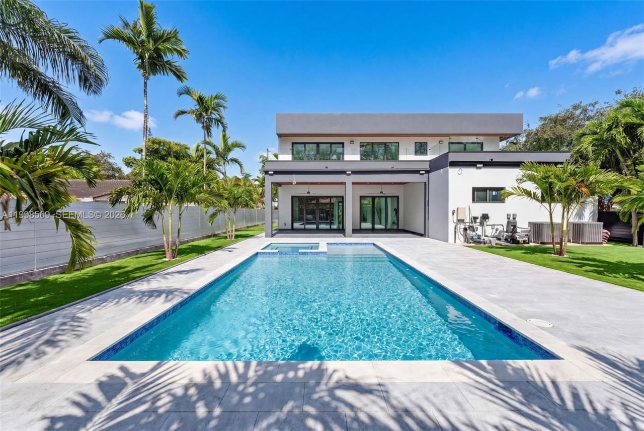 9833 N Miami Ave, Miami Shores, FL 33150 Photo