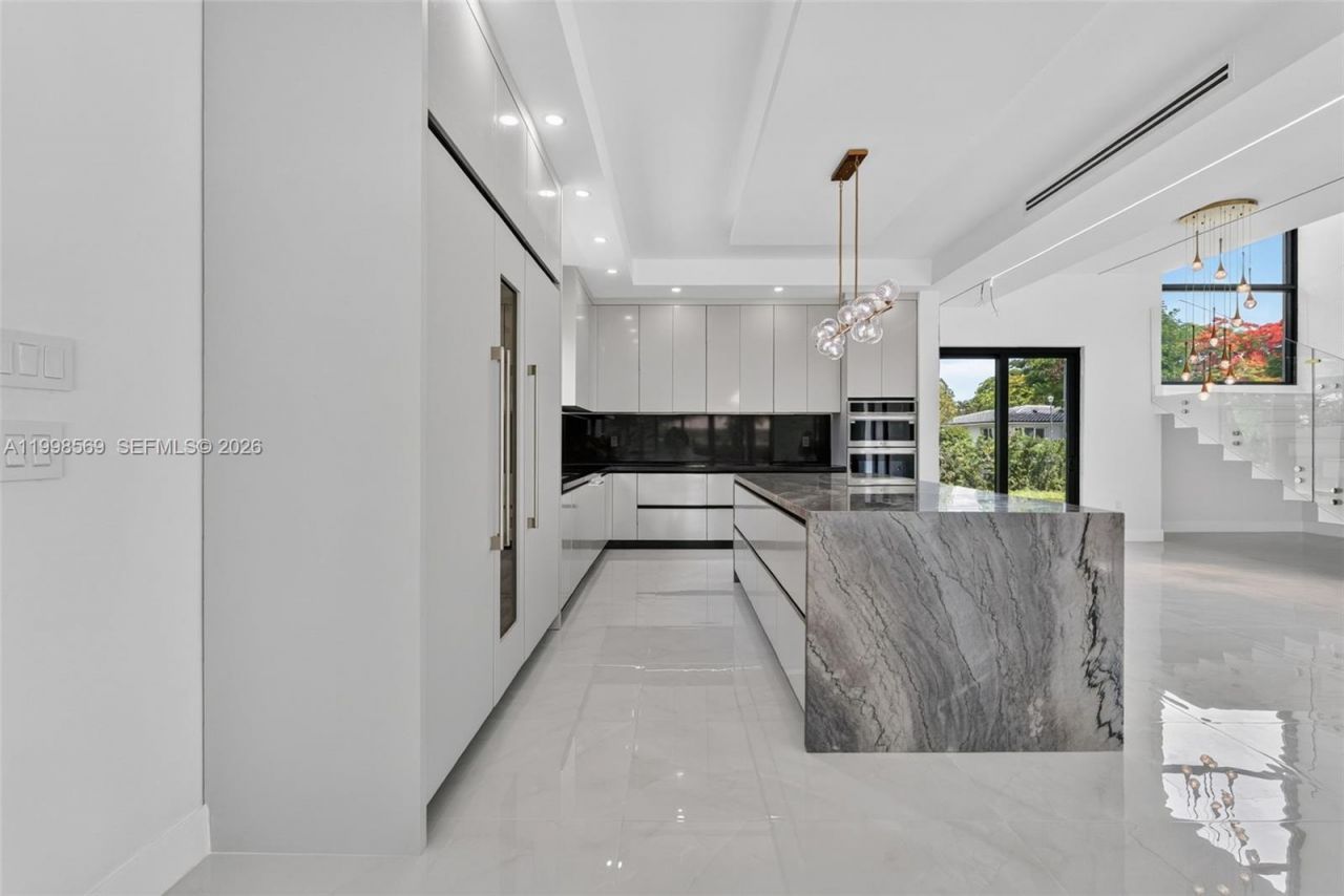 9833 N Miami Ave, Miami Shores, FL 33150 Photo