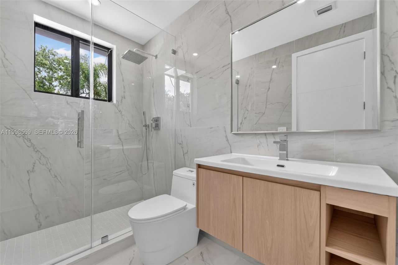 9833 N Miami Ave, Miami Shores, FL 33150 Photo
