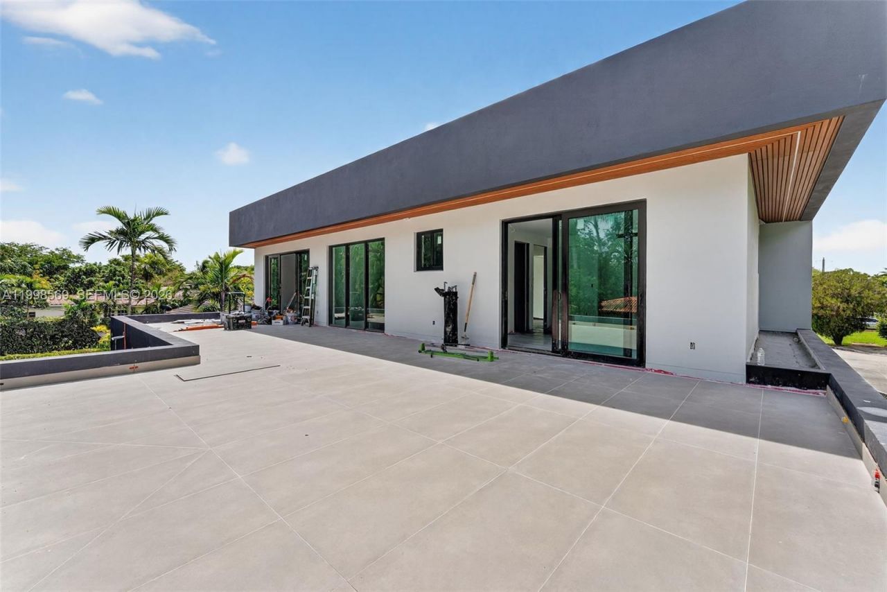 9833 N Miami Ave, Miami Shores, FL 33150 Photo