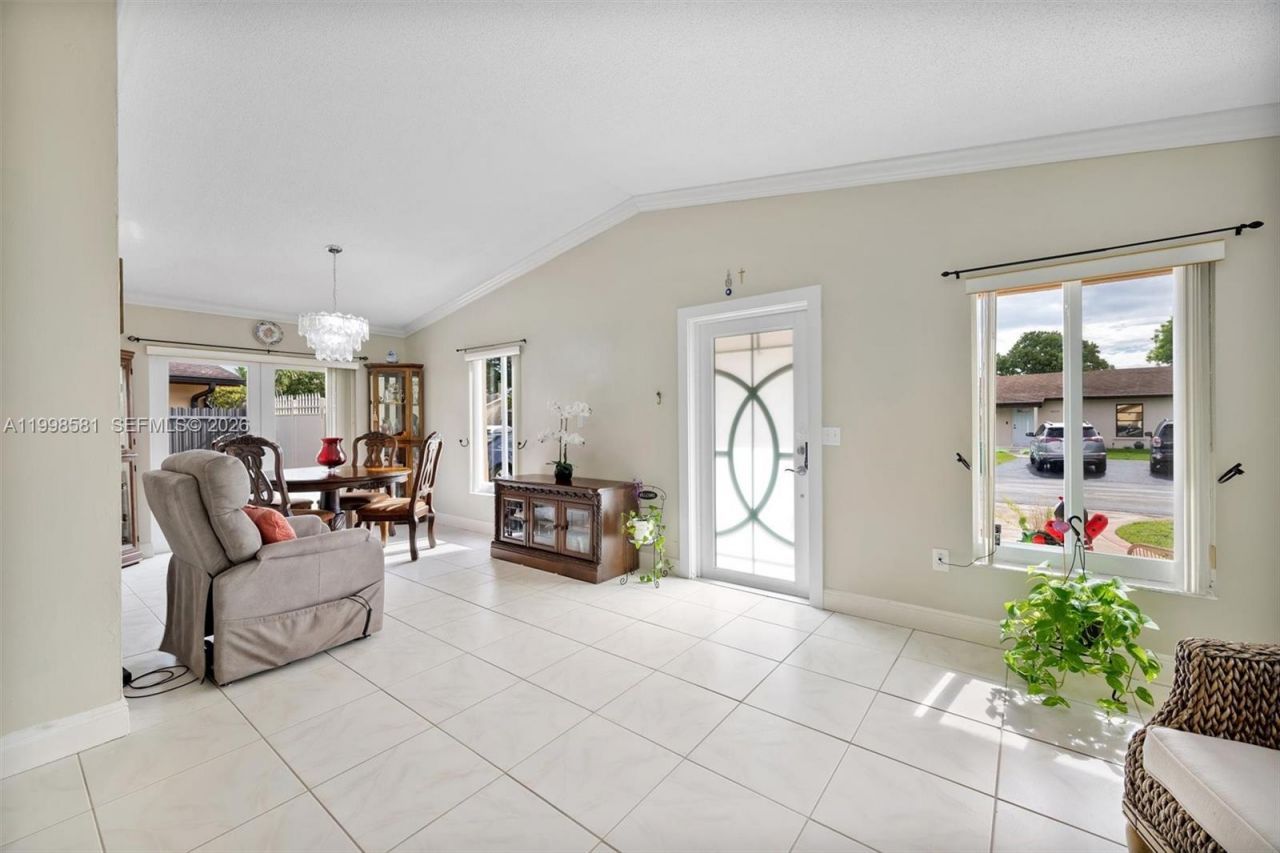 4218 SW 138th Ct, Miami, FL 33175 Photo