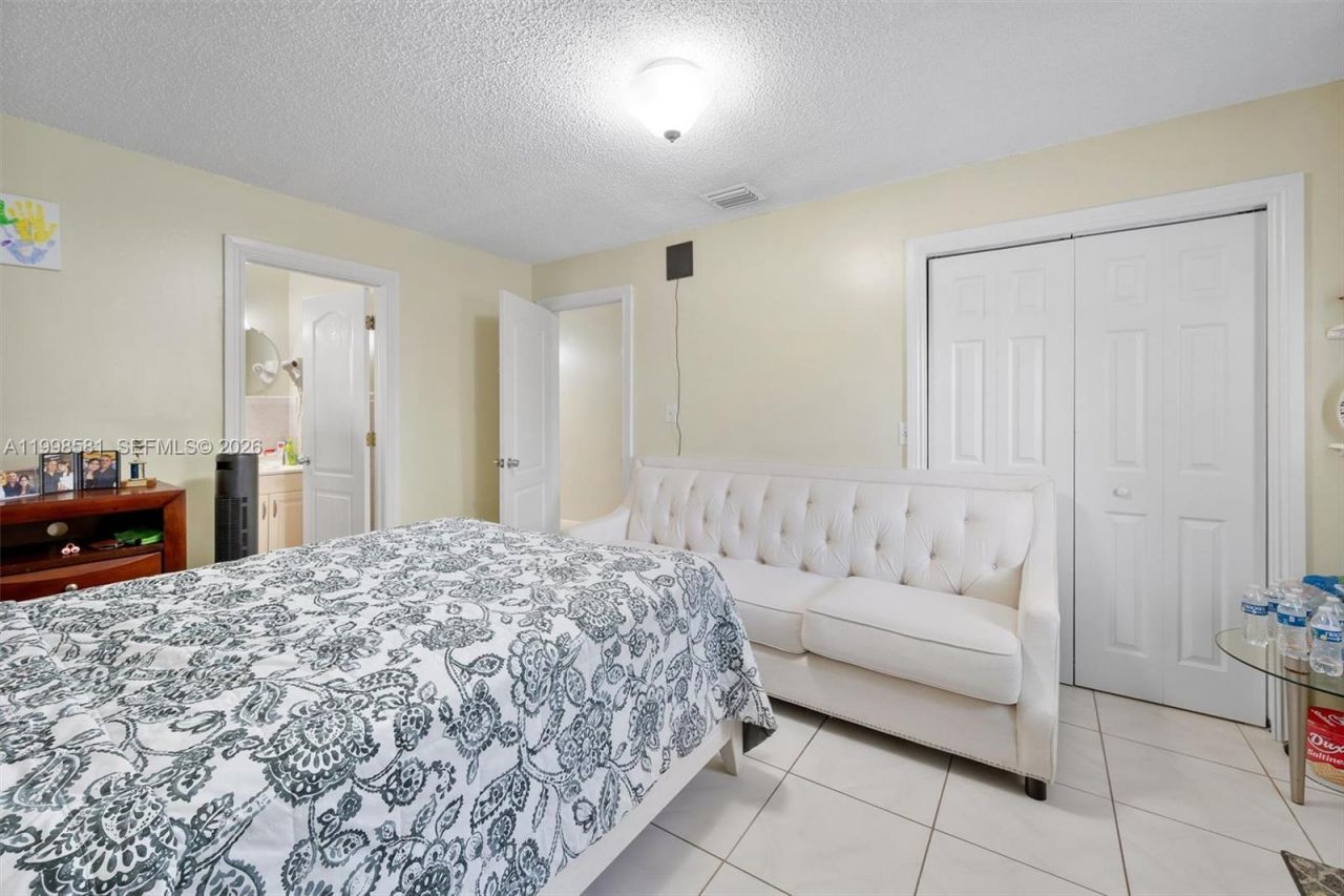 4218 SW 138th Ct, Miami, FL 33175 Photo