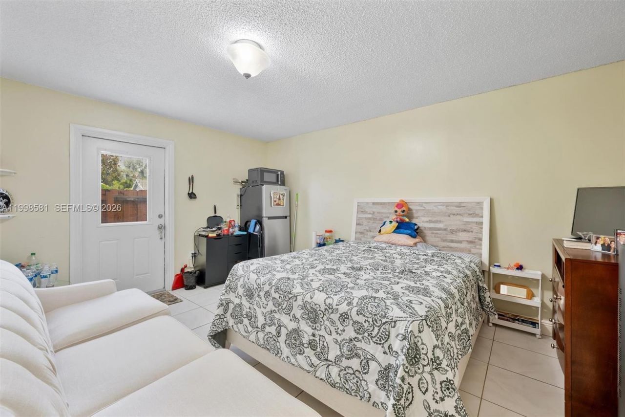 4218 SW 138th Ct, Miami, FL 33175 Photo