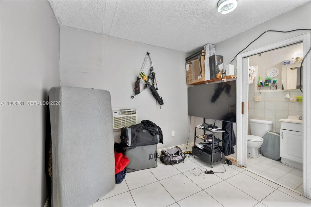 4218 SW 138th Ct, Miami, FL 33175 Photo