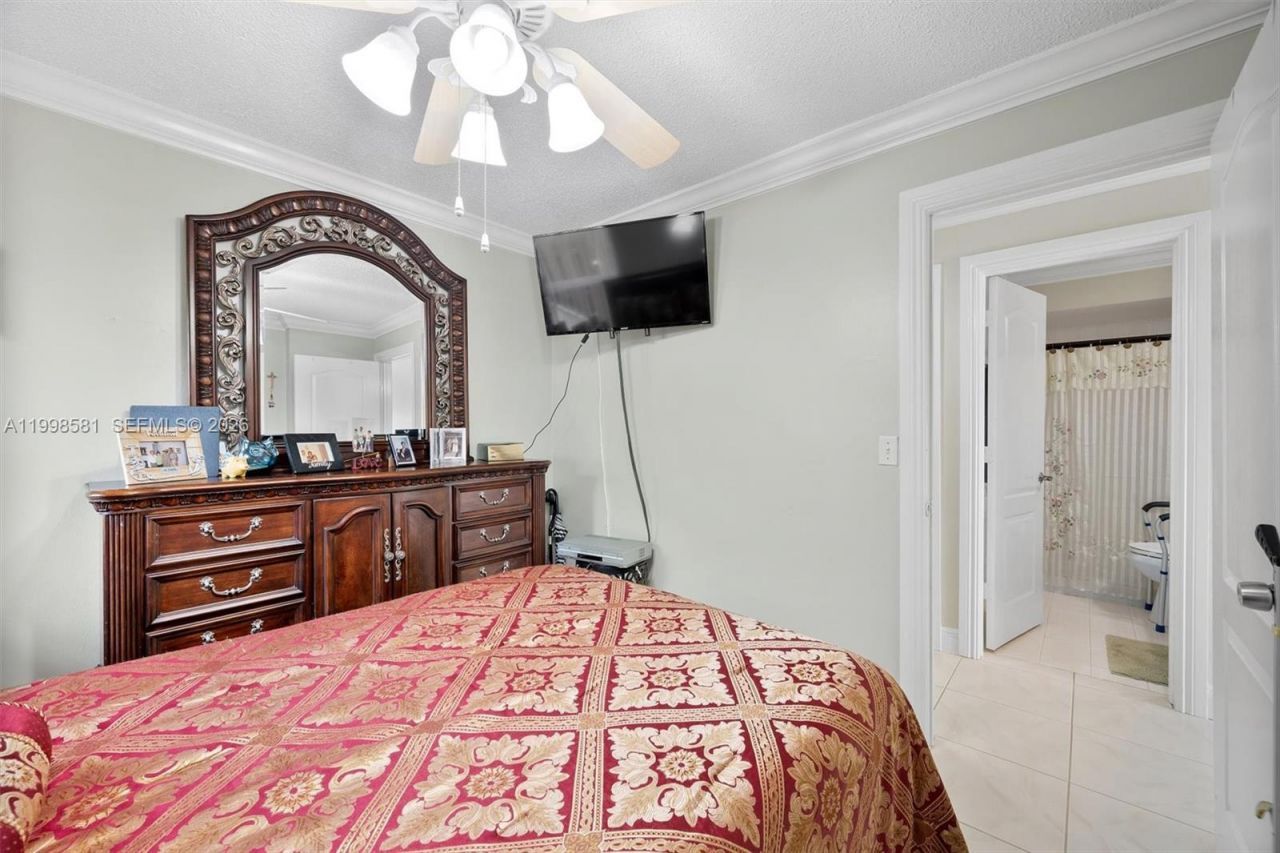 4218 SW 138th Ct, Miami, FL 33175 Photo