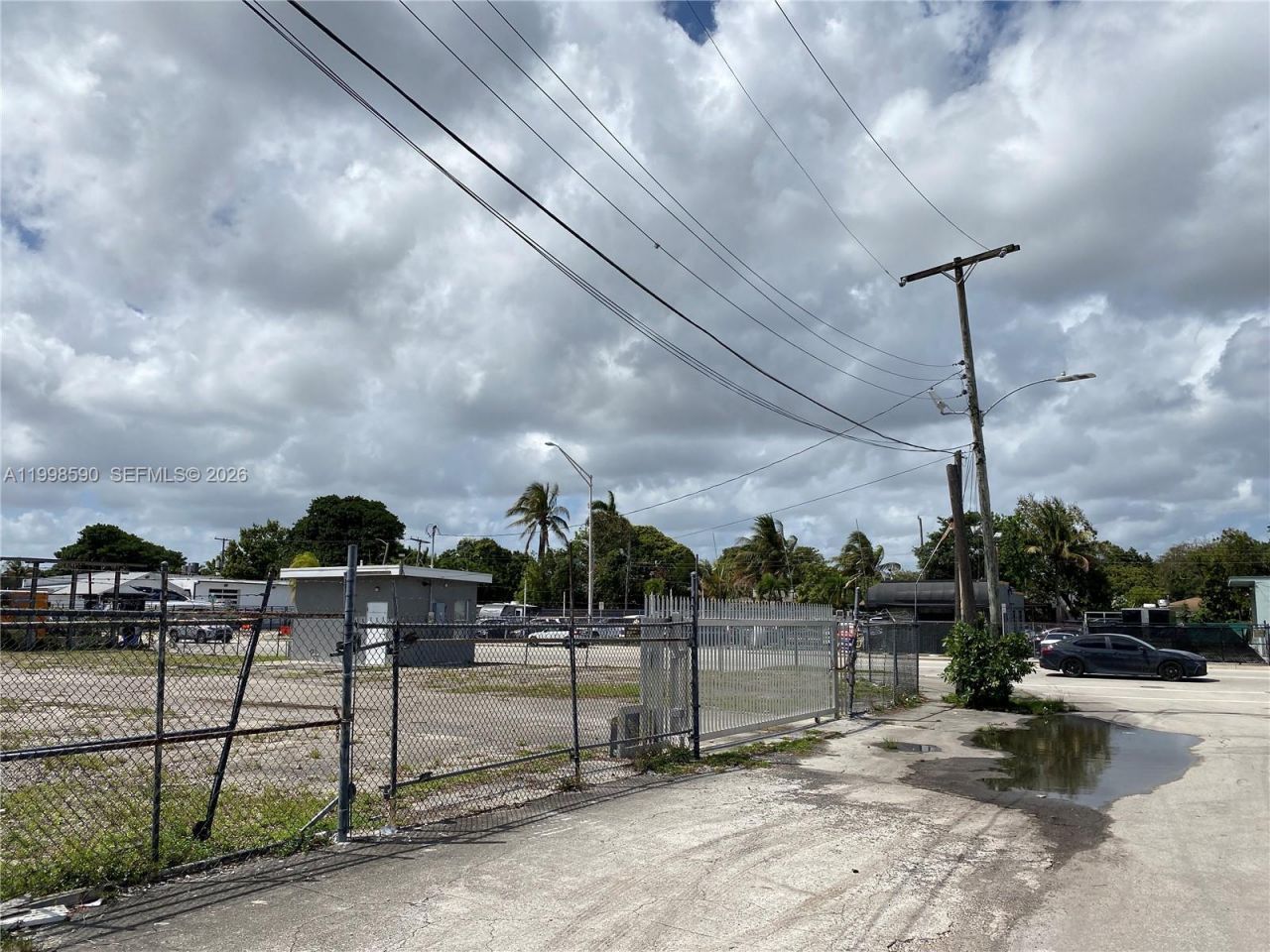 300 NW 79th St, Miami, FL 33150 Photo