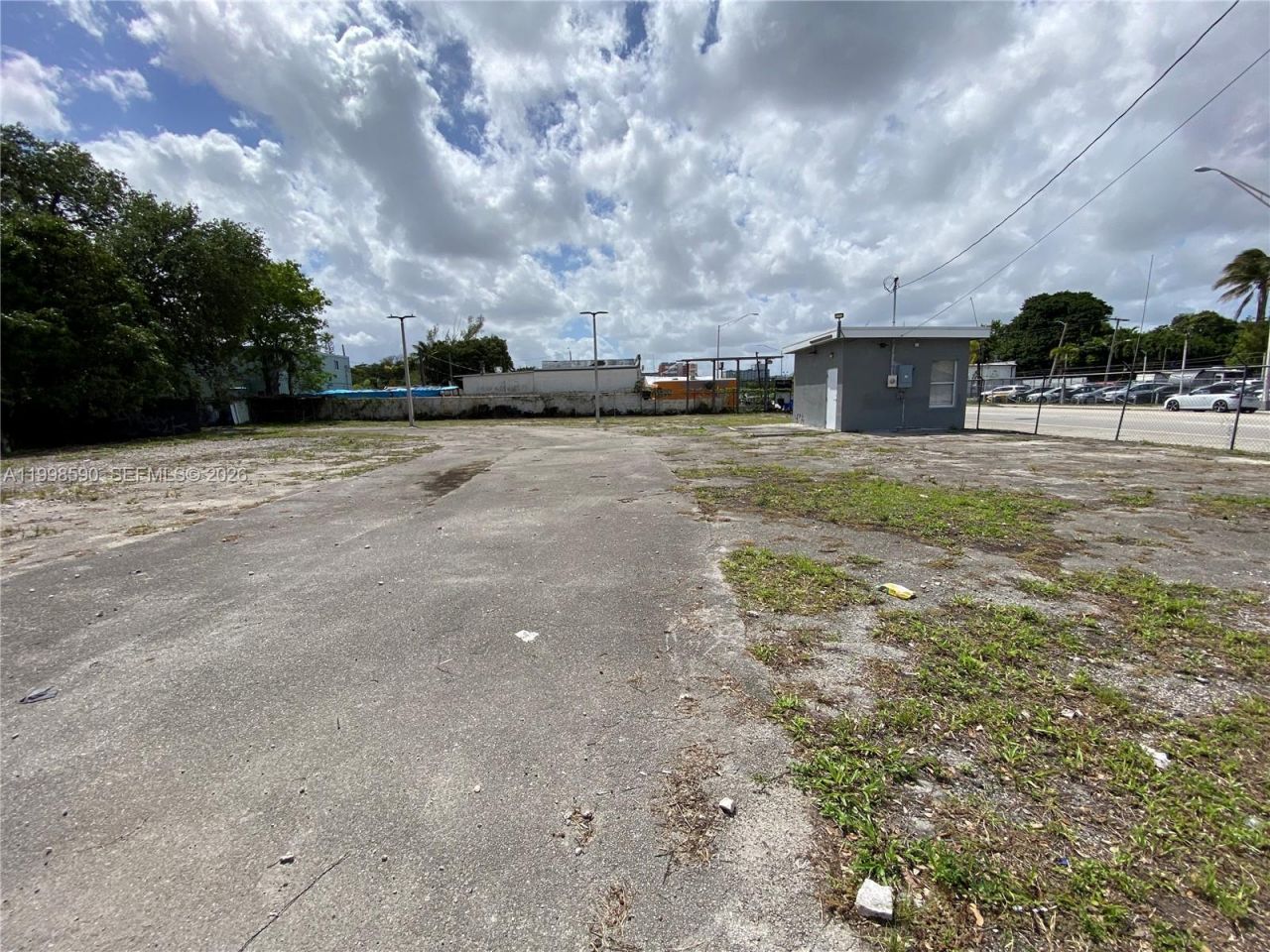 300 NW 79th St, Miami, FL 33150 Photo