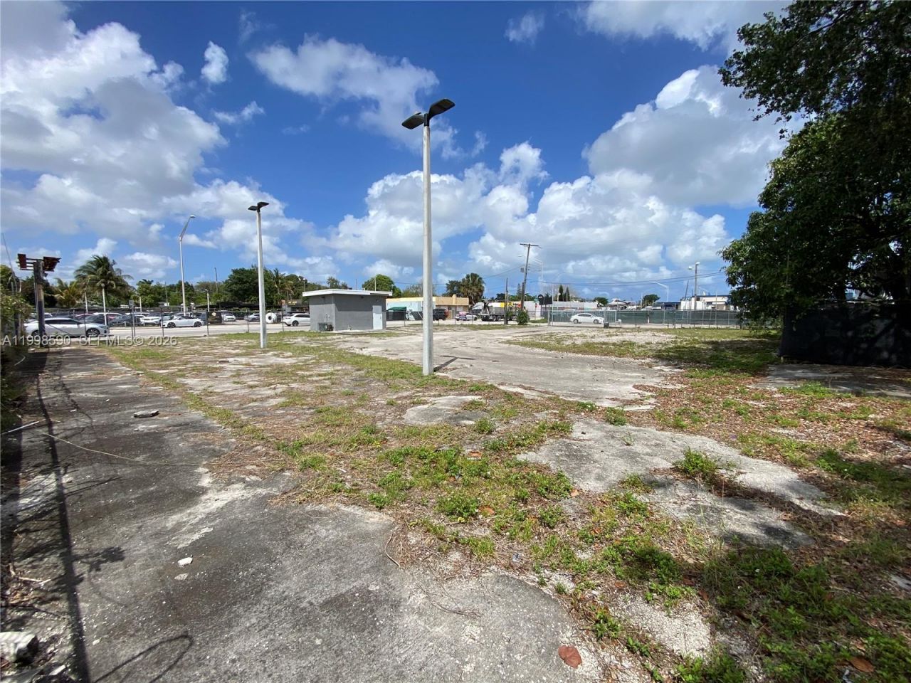 300 NW 79th St, Miami, FL 33150 Photo