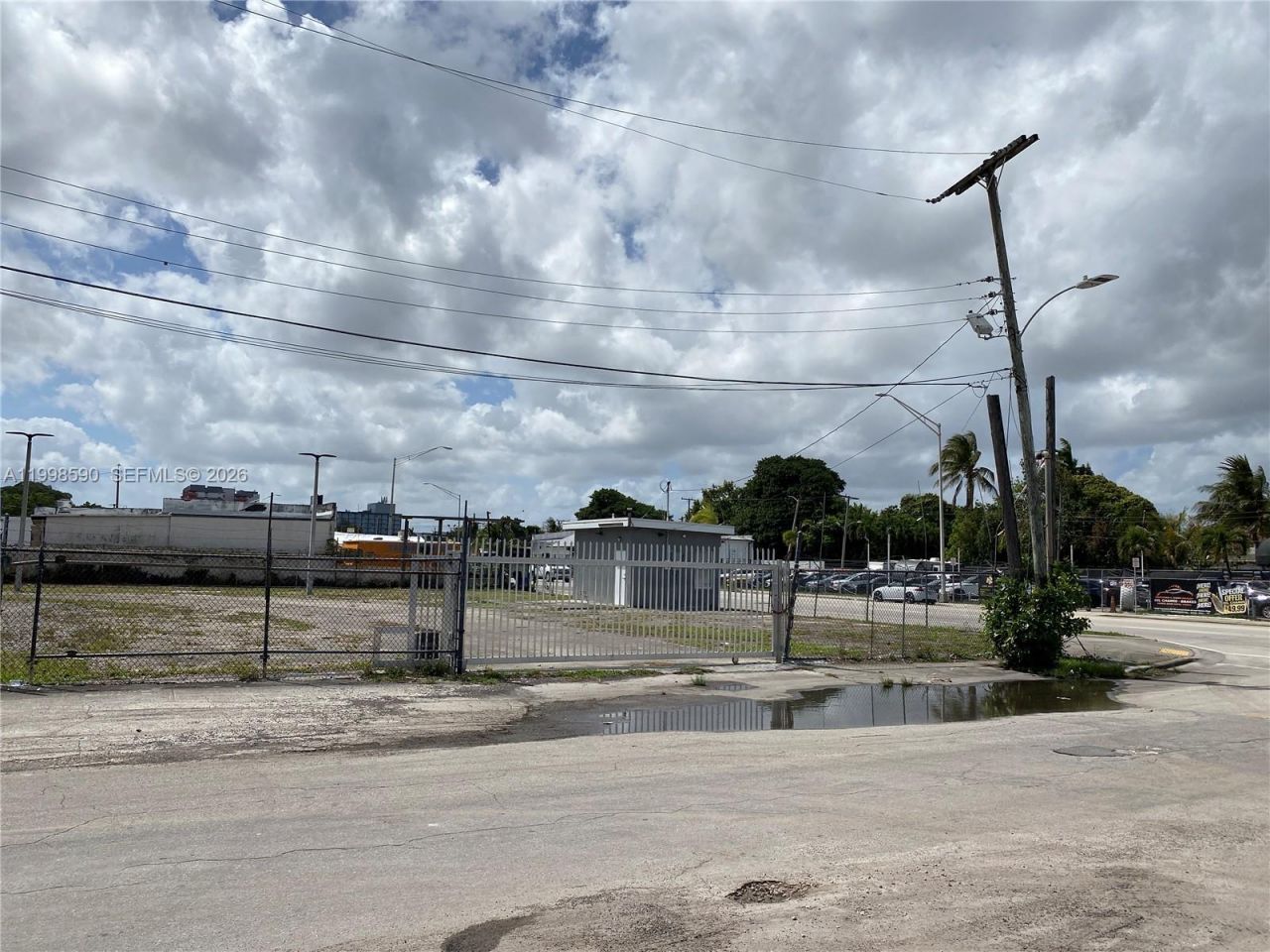 300 NW 79th St, Miami, FL 33150 Photo