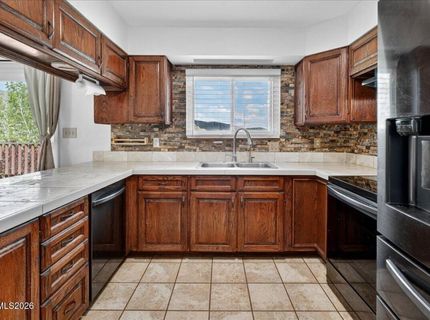 7730 Tamra Drive, Reno, NV 89506 Photo