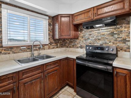 7730 Tamra Drive, Reno, NV 89506 Photo